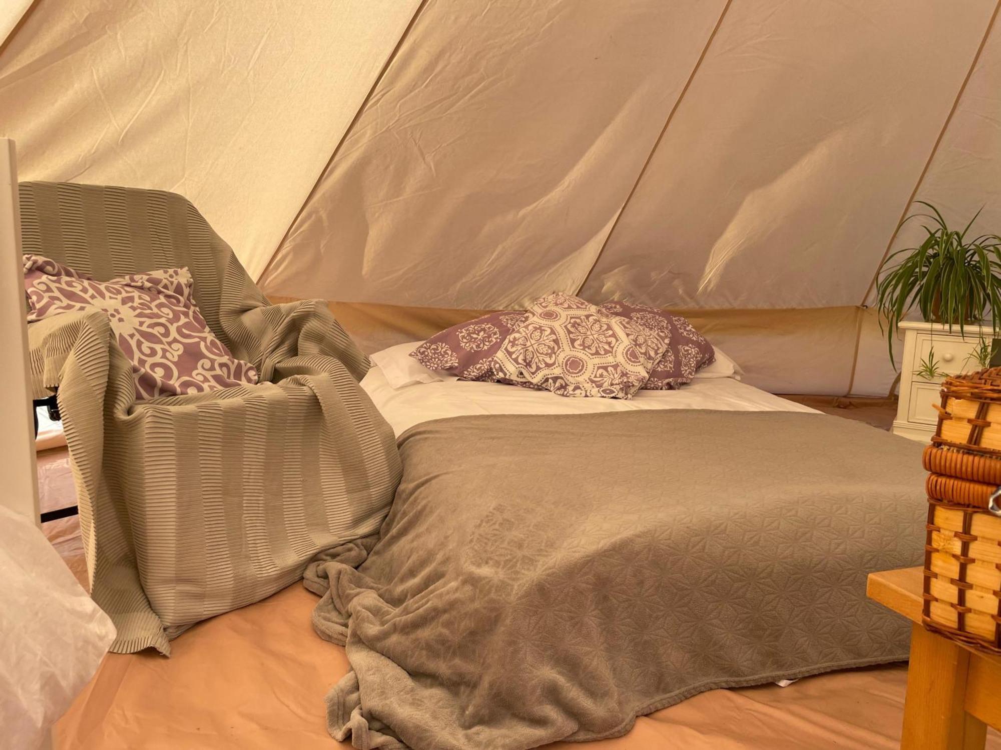 Trevena Cross Glamping & Camping Helston Extérieur photo