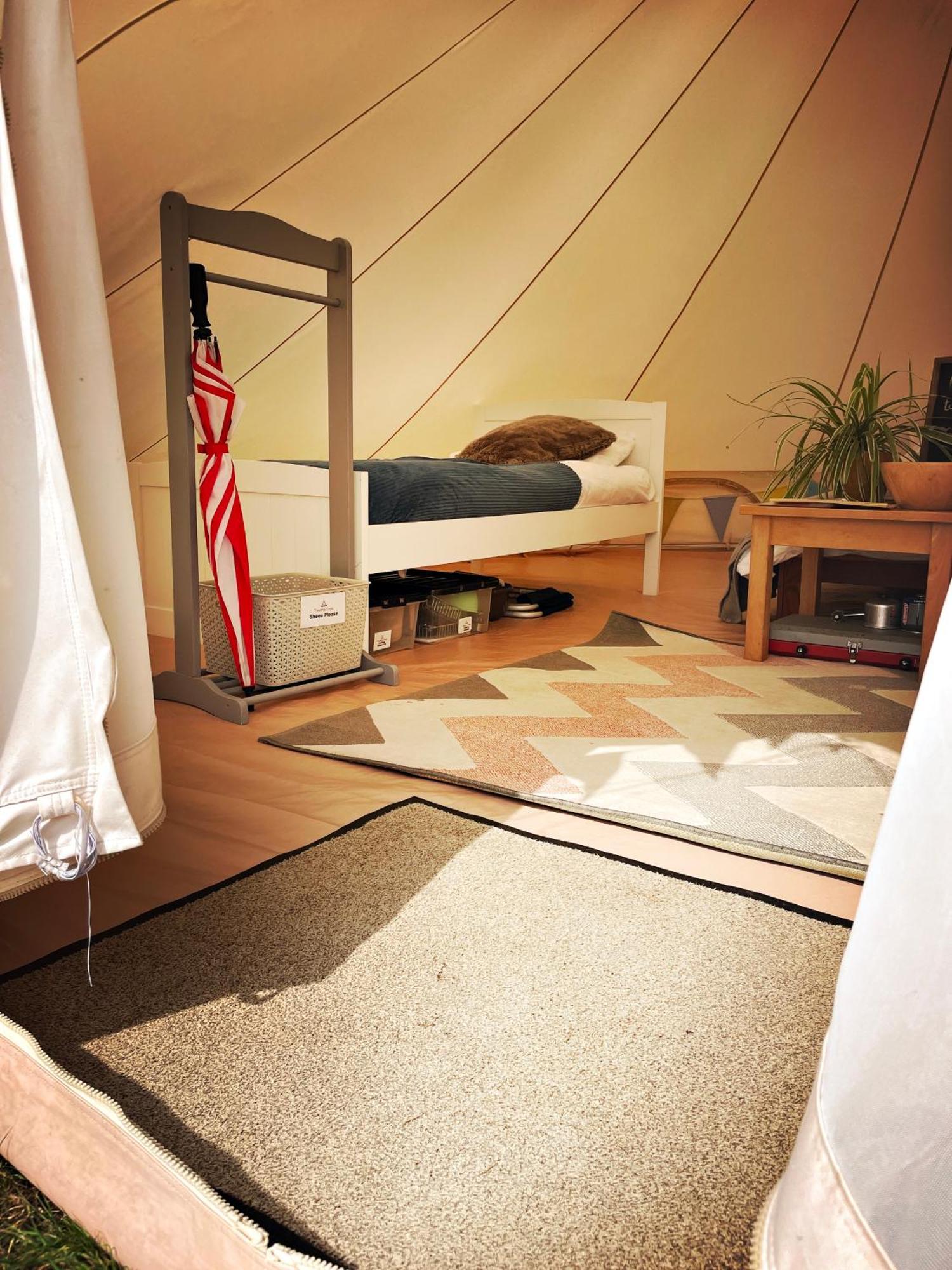Trevena Cross Glamping & Camping Helston Extérieur photo