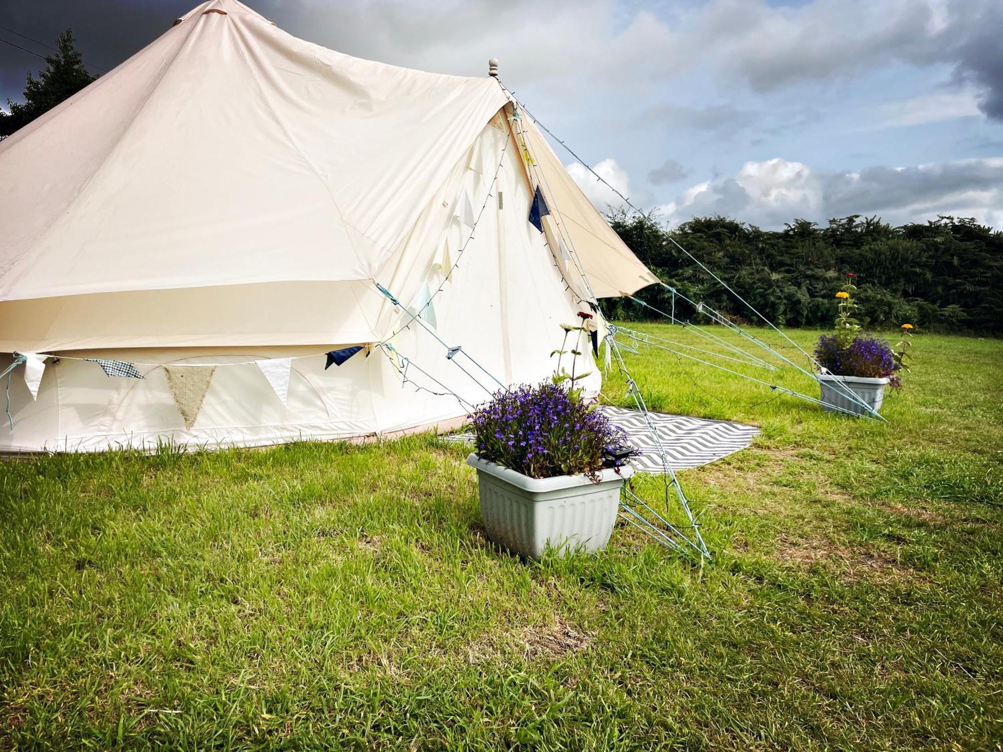 Trevena Cross Glamping & Camping Helston Extérieur photo