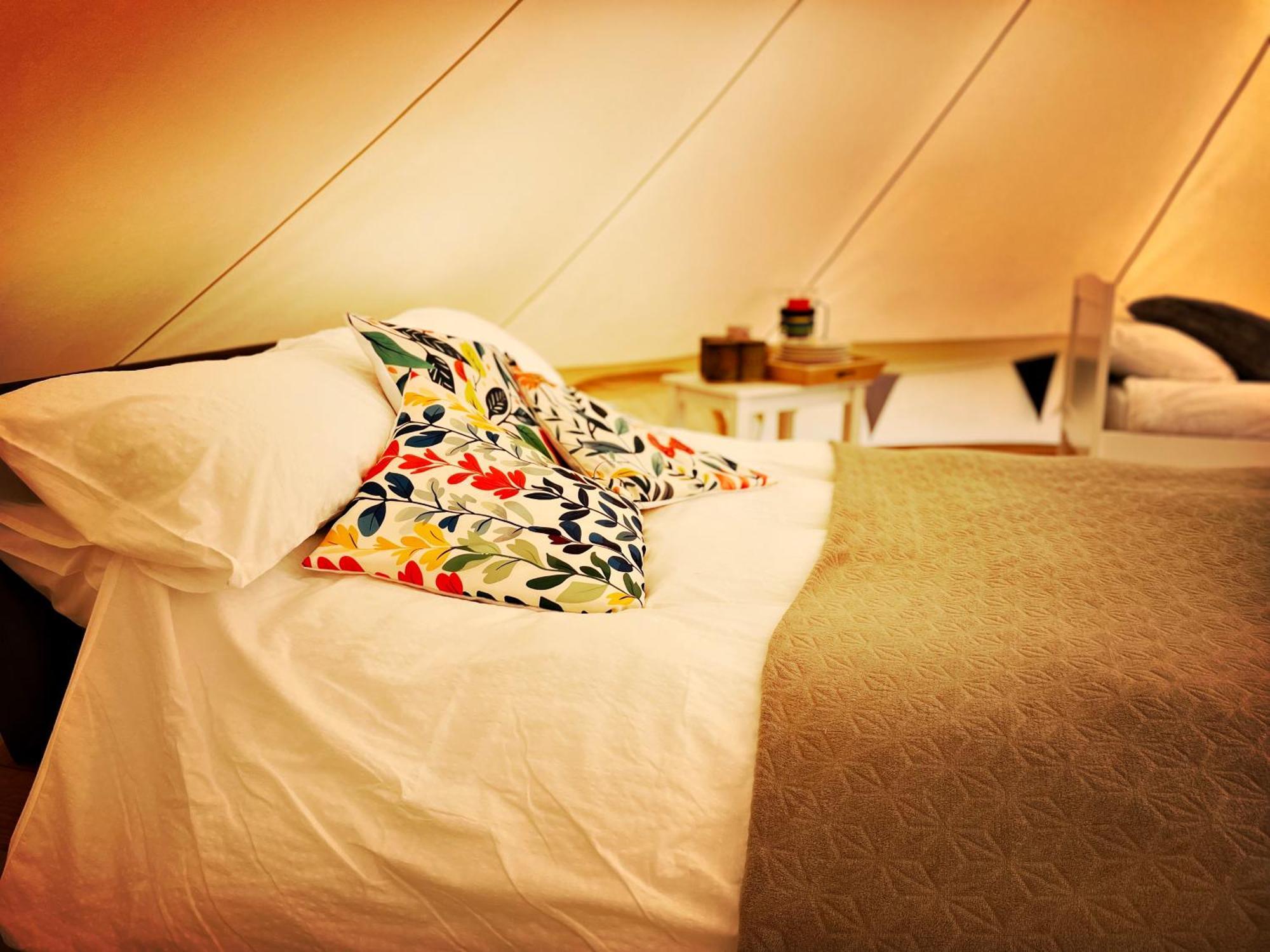Trevena Cross Glamping & Camping Helston Extérieur photo